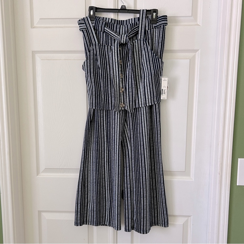 Striped Navy and White ~ 2 piece Crop Top and Pants~ Sash at waist ~2 piece~NEW!